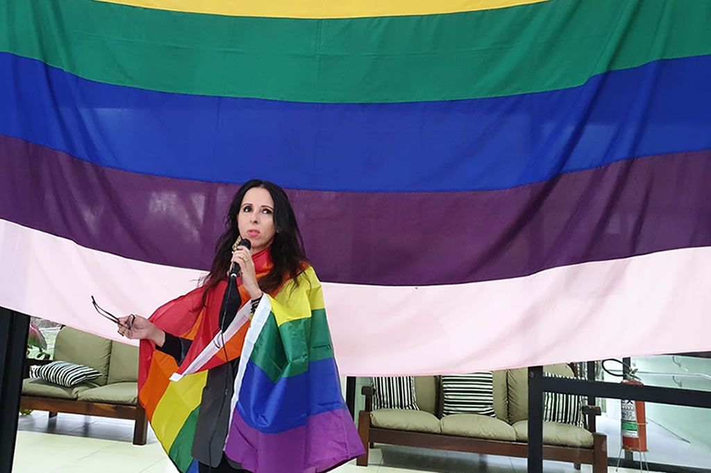 adufes_protestolgbt_adufes.jpg