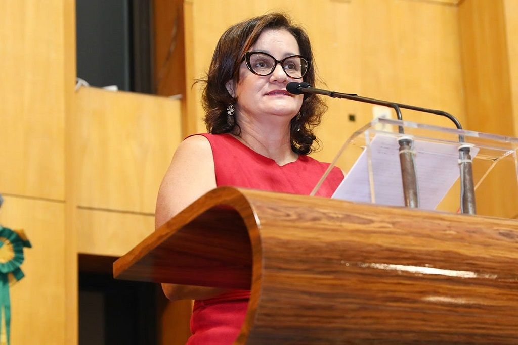andressa_barcellos_FotoAles.jpg