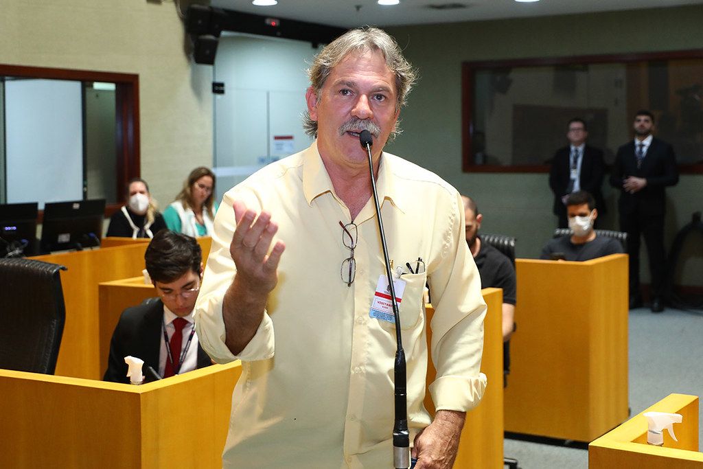 Tadeu_nicoleetti_FotoLucasCosta-Ales.jpg