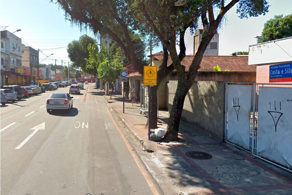 avenida_ditadores_googlemaps.jpg