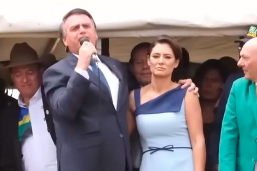 bolsonaro_michele_imbrochavel_reproducao.jpeg