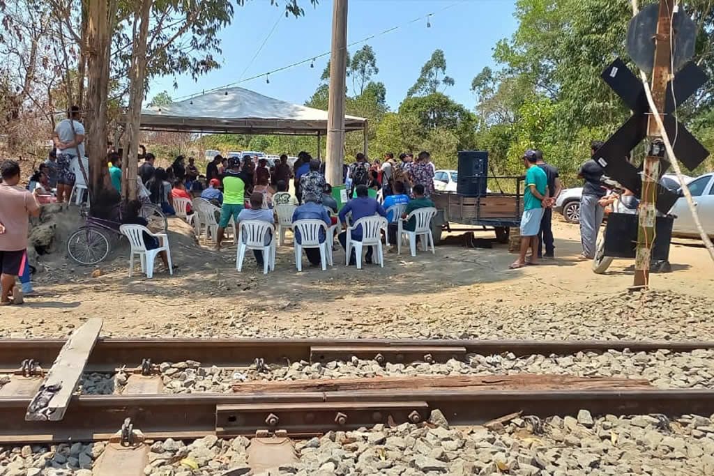 ocupacao_indigena_ferrovia_14_dia_reunioes_redes_sociais.jpg