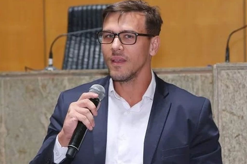 fernandocarreiro_tatibeling_ales.jpg