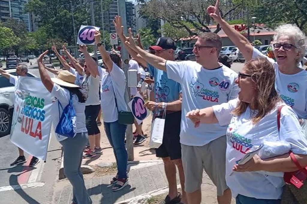 manifestomedicos_lulacasagrande_robertojunquilho.jpg
