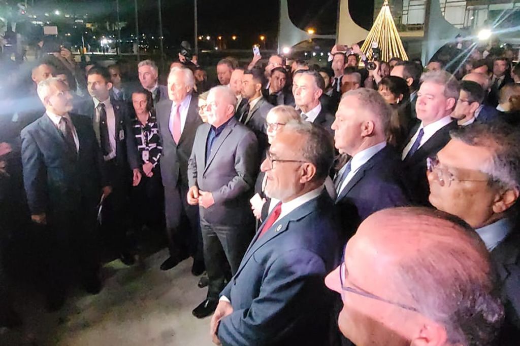casagrande_governadores_lula_caminhada_stf_divulgacao_governo_es.jpg