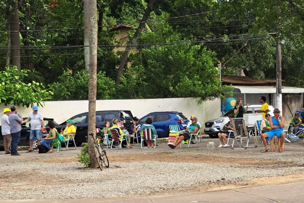 novo_acampamento_golpista_prainha_1_foto_do_leitor.jpg
