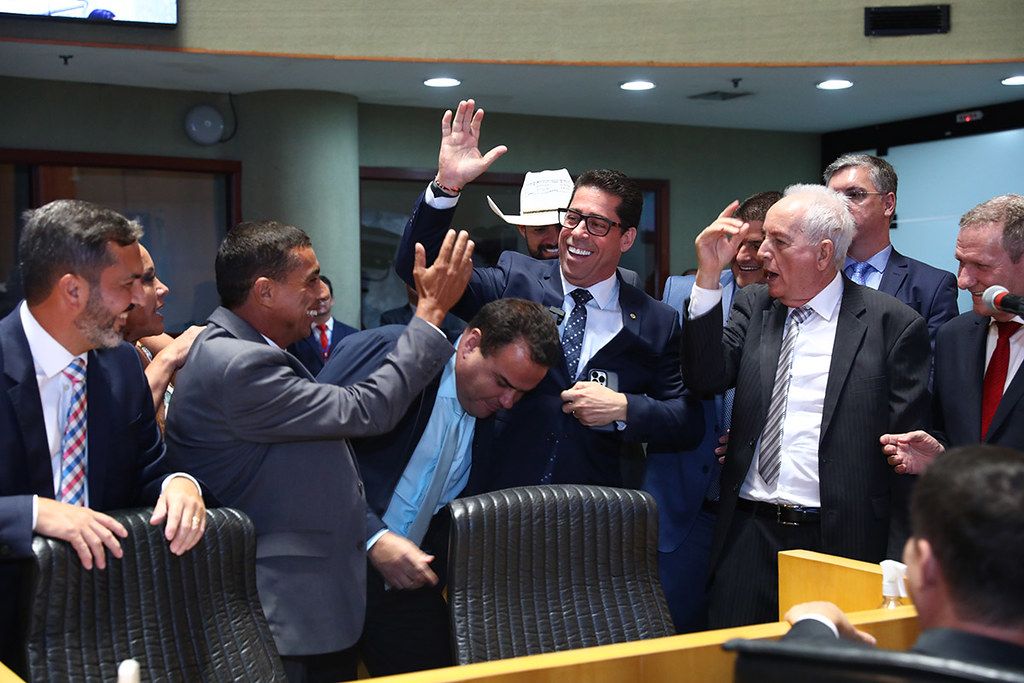 eleicaomesadiretora_marcelosantos_anasalles_ales.jpg