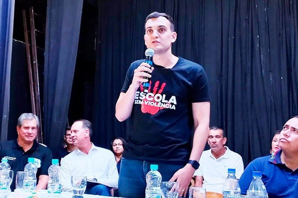 alcantaro_audienciaescolas_ales.jpg