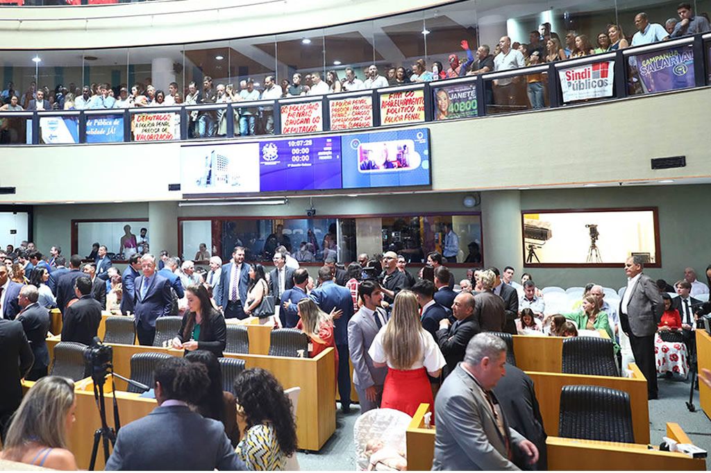 ales_posse_galerias_lucasscosta.jpg