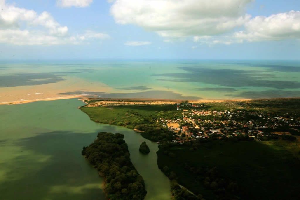foz_rio_doce_regencia_mar_marcello_lourenco_arquivo_icmbio_centro_tamar.jpg