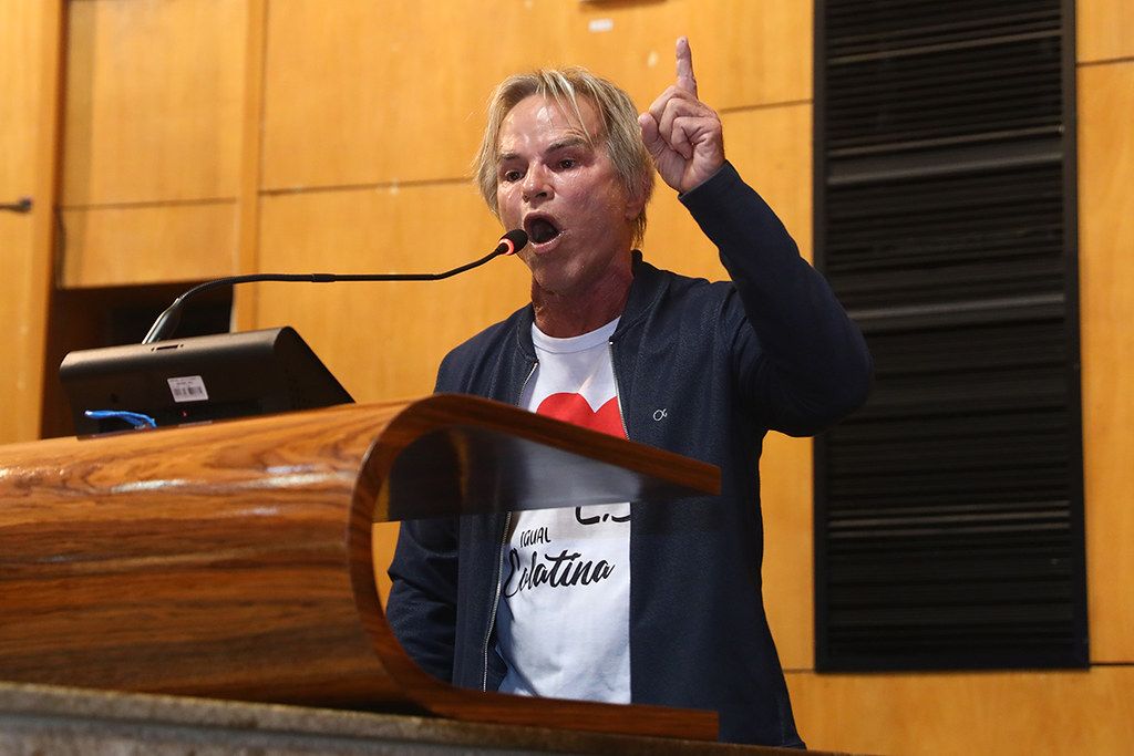 sergiomeneguelli_plenario_lucasscosta_ales.jpg