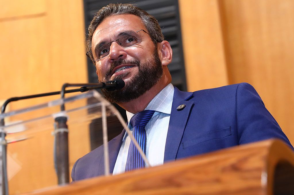 ales_torino_plenario_ellencampanharo_ales.jpg