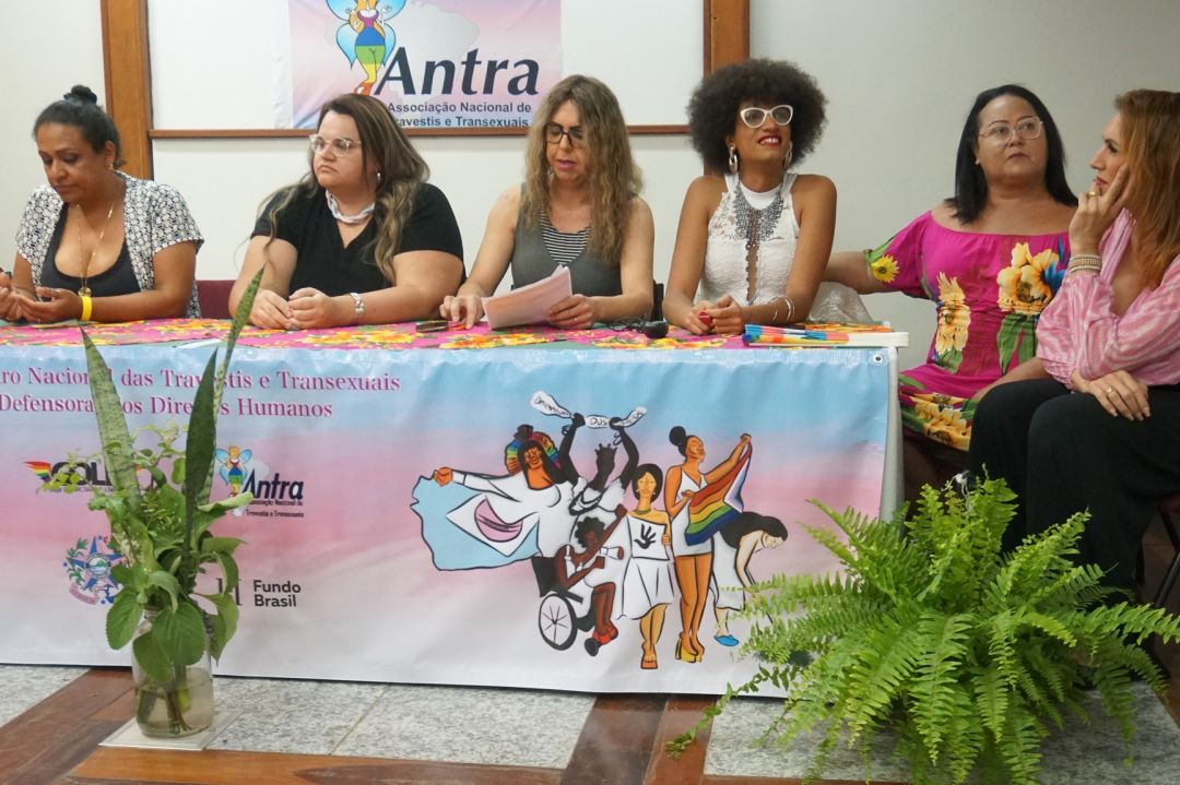 paralmentares_associacao_gold.jpg