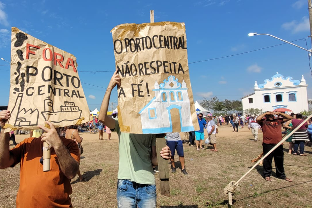 protesto_porto_central_romaria_2023_campanha_nem_um_poco_a_mais.png