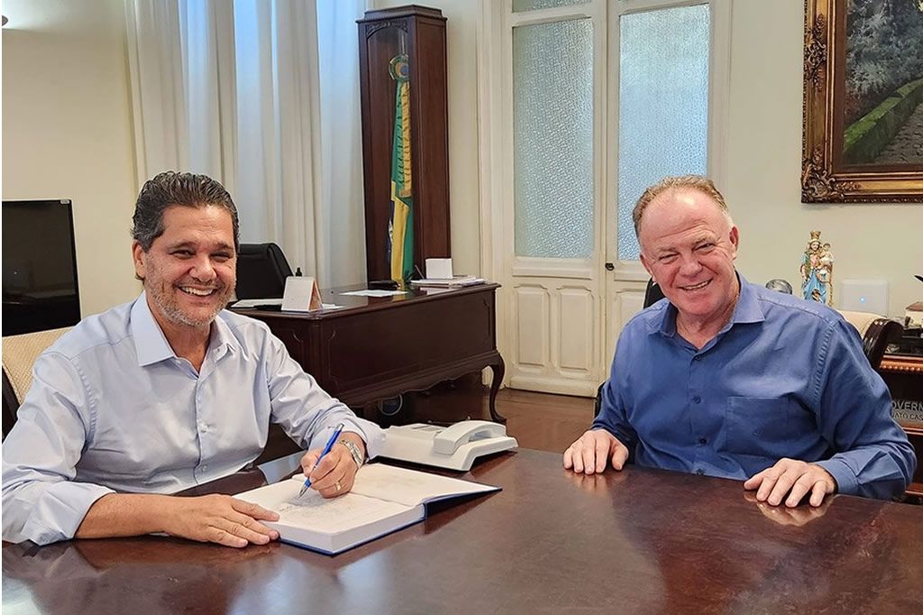 ricardoferraco_casagrande_cargotransmitido_rodrigozaca_secom.jpg