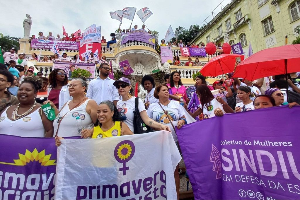 marcha_oitodemarco_FotoElaineDalGobbo.jpg