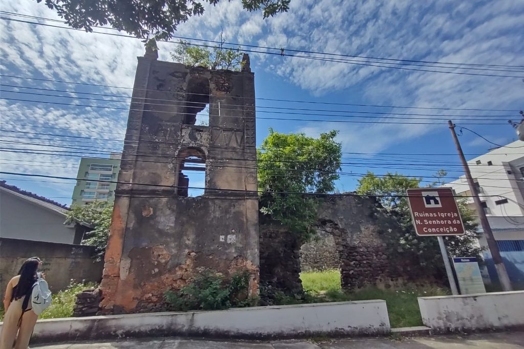 ruinas_igreja_guarapari_viviane.jpg