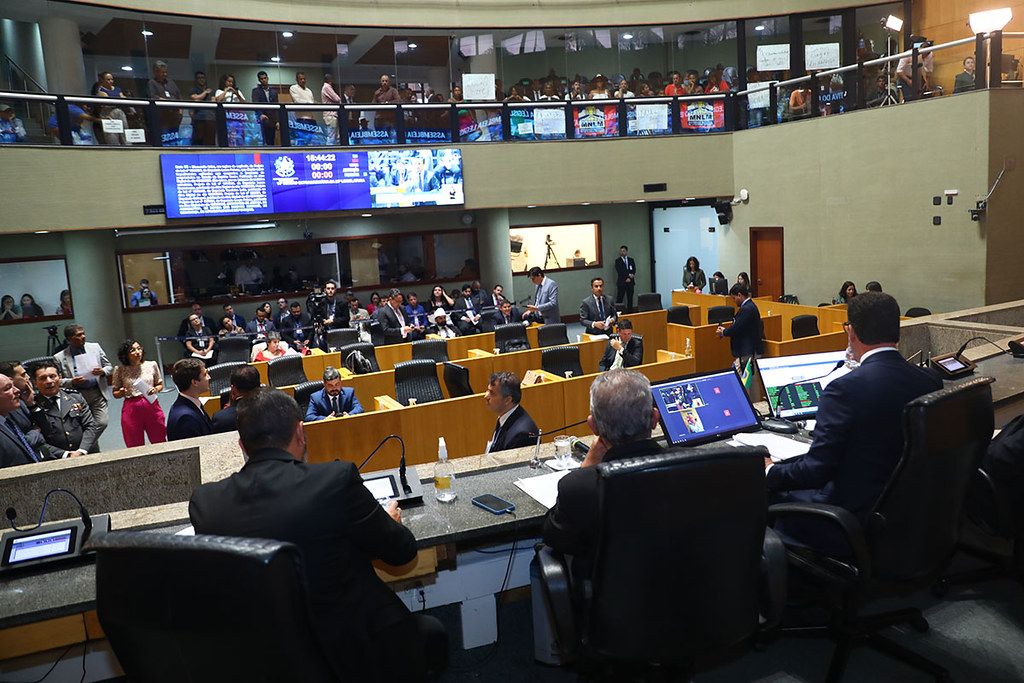 ales_diretoscampocidade_ellencampanharo_ales.jpg