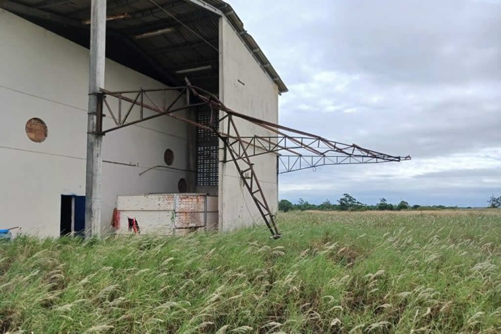 coqueirinho_galpao_abandonado_comunicacao_mst_es.jpg