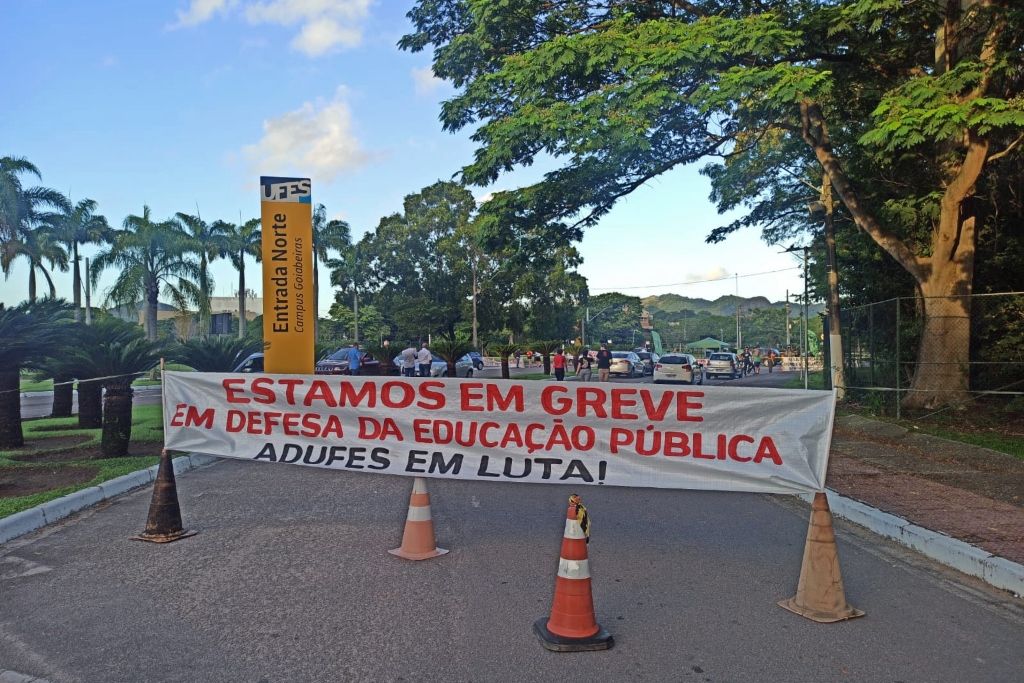 greve_ufes_leitor.jpg
