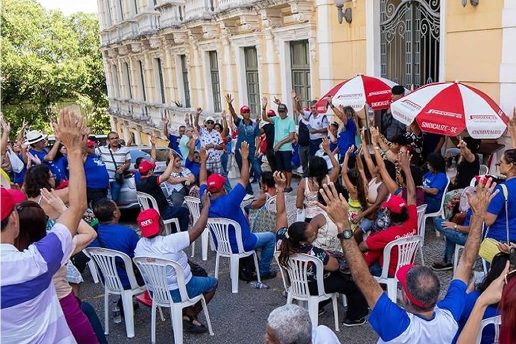 servidores_sindsaude_palacio_divulgacao.jpg