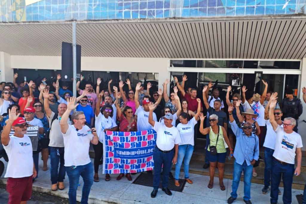 protesto_10_jul_24_sindipublicos.jpg